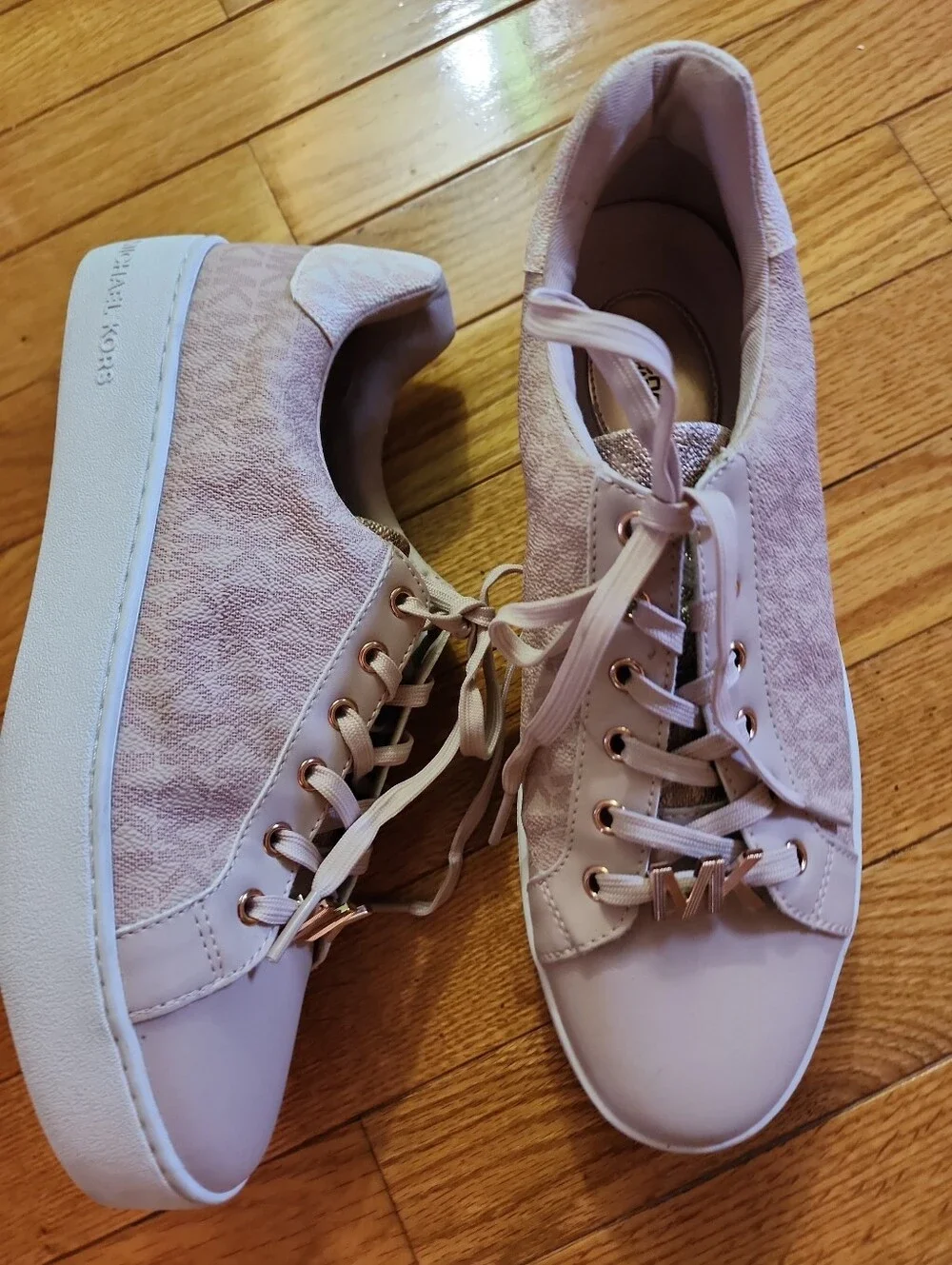Michael Kors Poppy Monogramed Women's Light Pink Lace-Up Sneakers